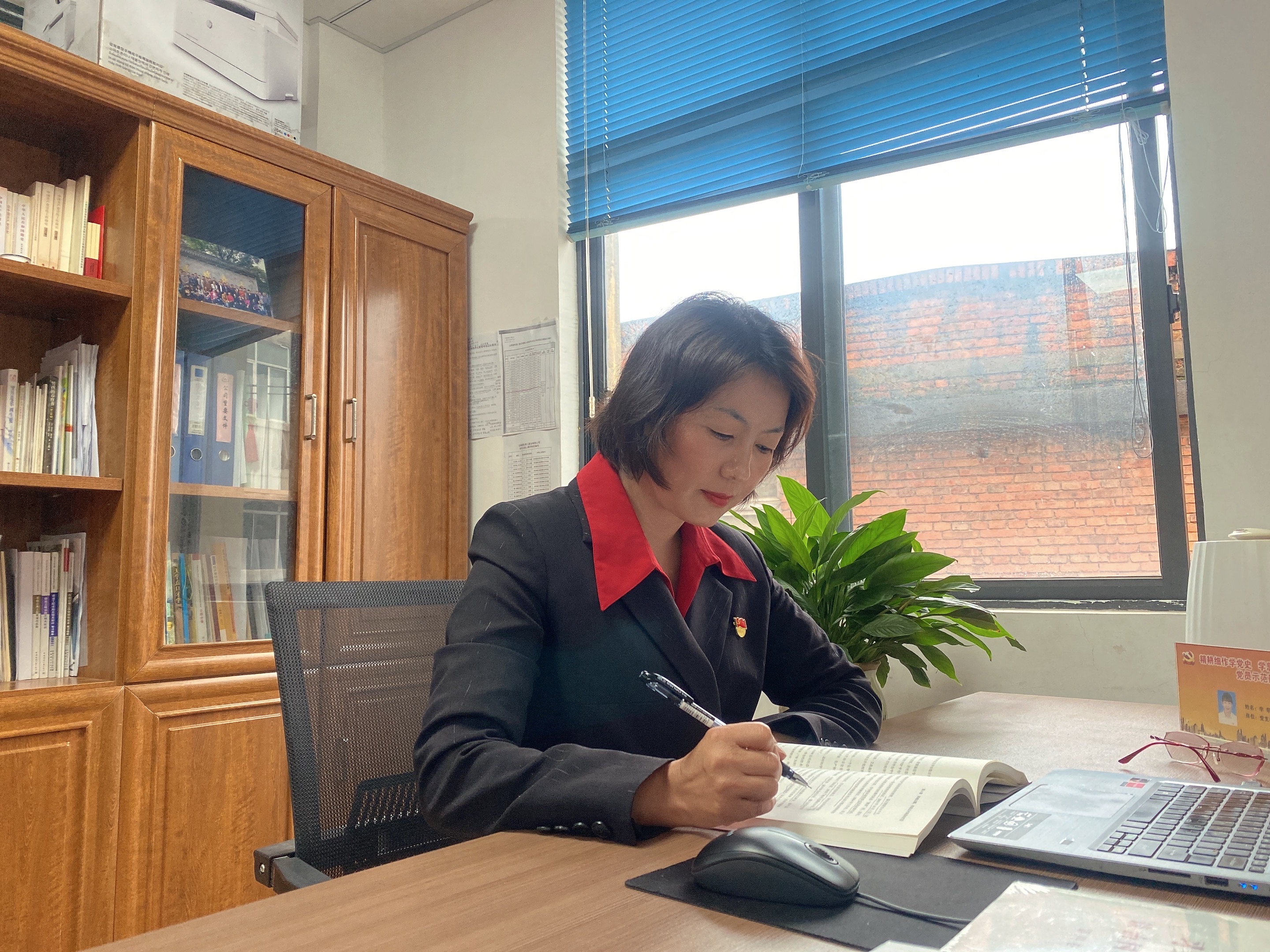 她說(shuō) | 致敬“她”力量